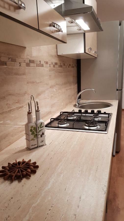 Апартаменты Gloria Apartament Бая-Маре Экстерьер фото